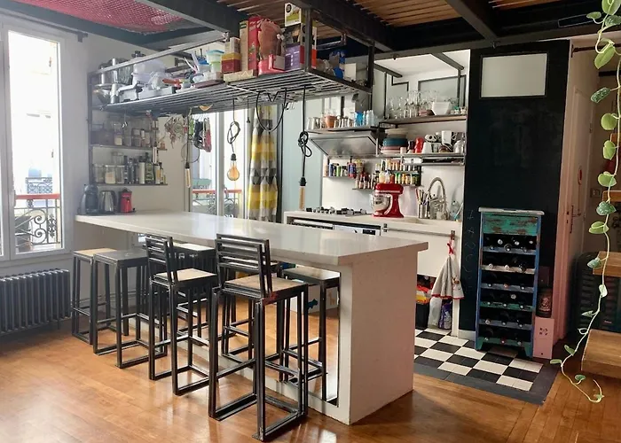Quiet Loft 70sq In Trendy 11th Area Apartment