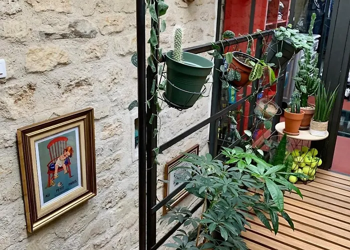 Quiet Loft 70sq In Trendy 11th Area Apartment *