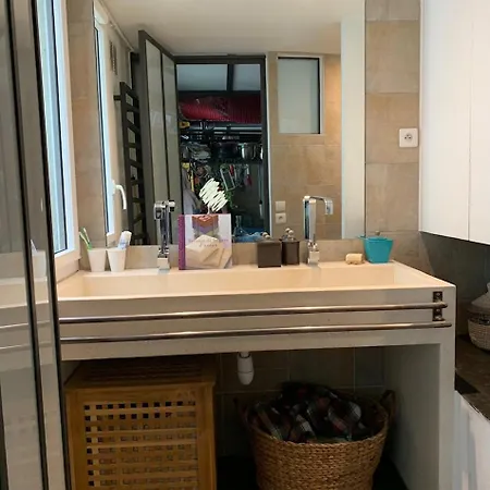 Quiet Loft 70sq In Trendy 11th Area דירה *